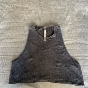 NWOT Lululemon crop racerback Barrys tank, grey, size 6